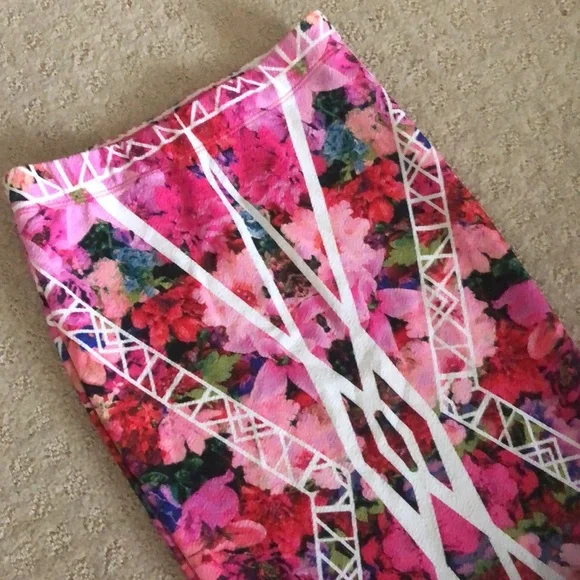 Material girl | Juniors Mirror Floral Print Pencil skirt - Picture 5 of 12